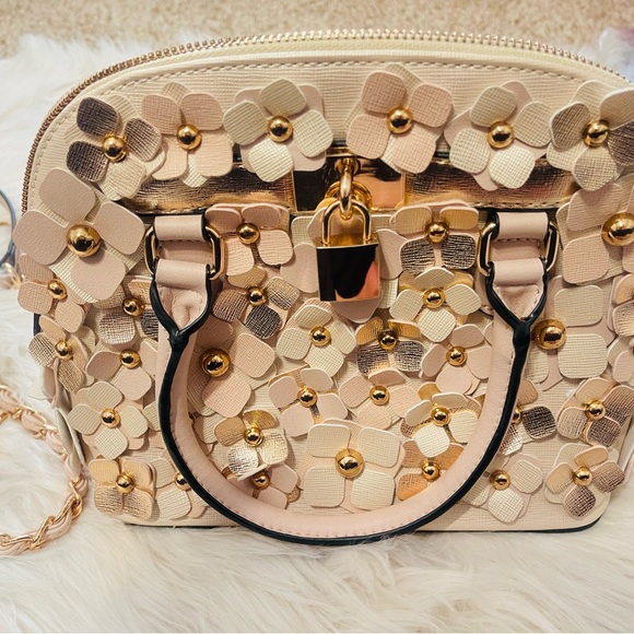 Aldo Handbags - Aldo rose gold sachel bag slightly used !